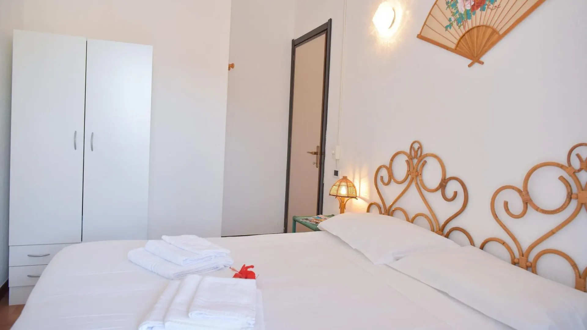 Welcomely - Blue Holiday Villa Muravera Apartment
