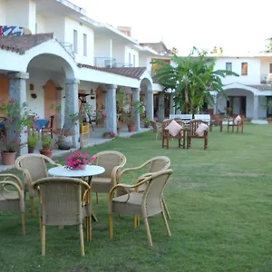 Hotel Domu Incantada, Muravera